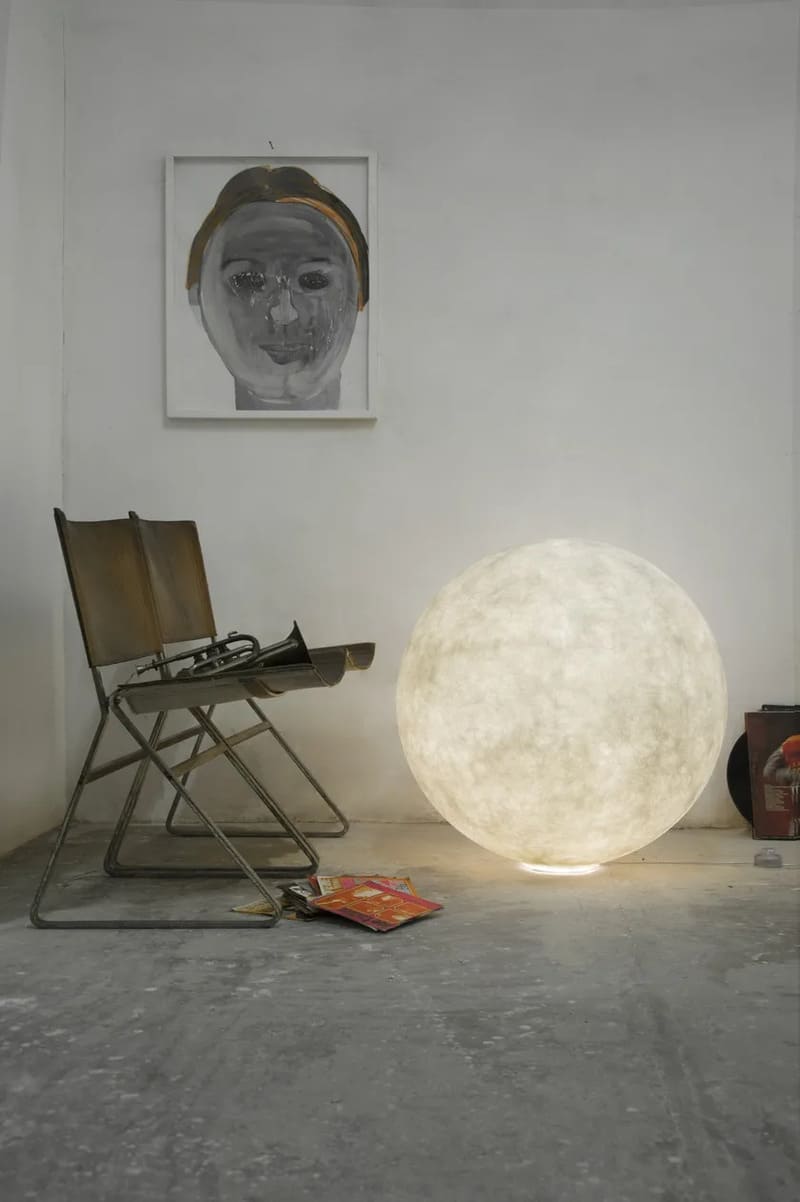 IN ES ART FLOOR MOON
