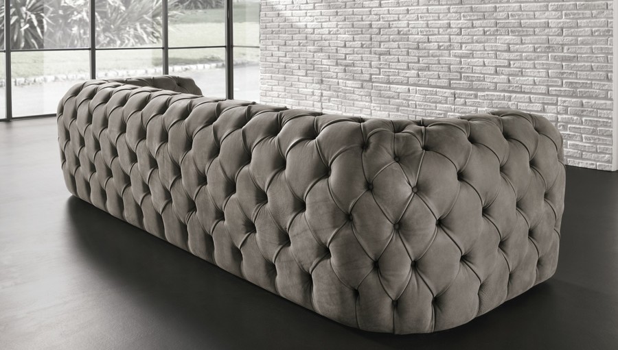 MAX SOFAS AUTOGRAPH