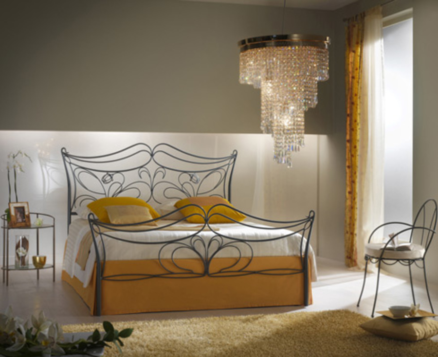 TARGET POINT BED VICTORIA