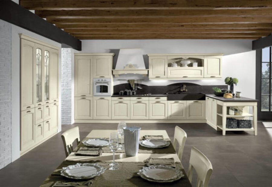 Arredo3 Cucina Emma panna con dispensa tavolo e sedie