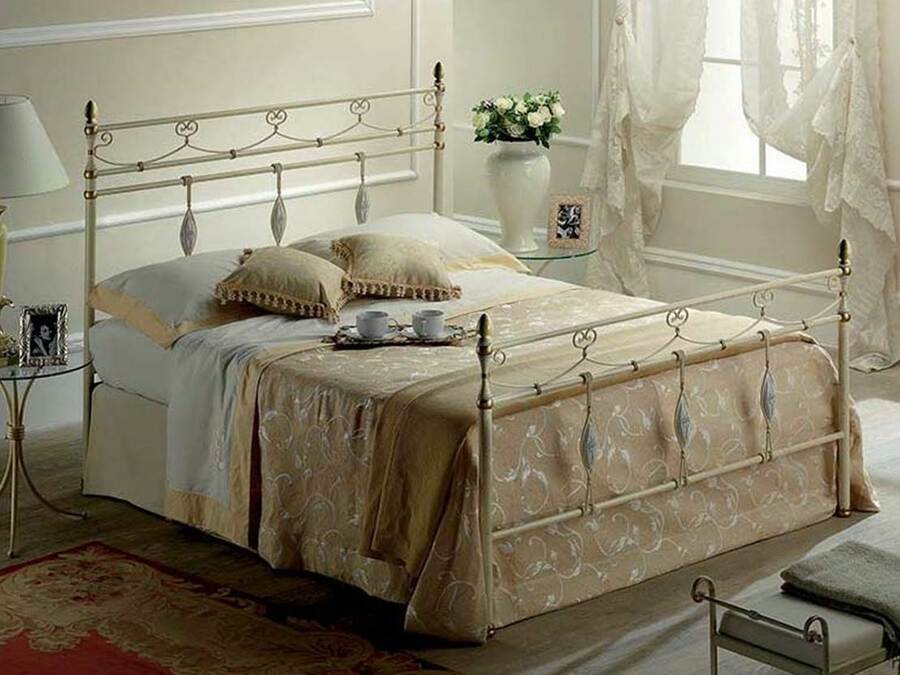 LETTO TARGET POINT ELIZABETH